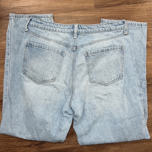 3/$40✨ BP Button Fly Boyfriend Jeans - Picture 4 of 4